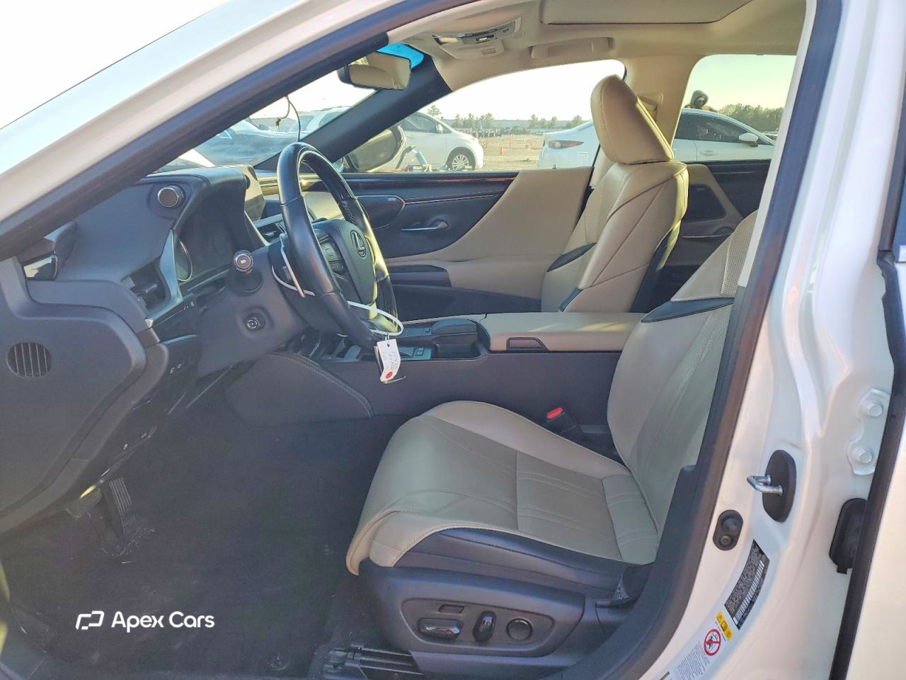 Lexus ES 2019