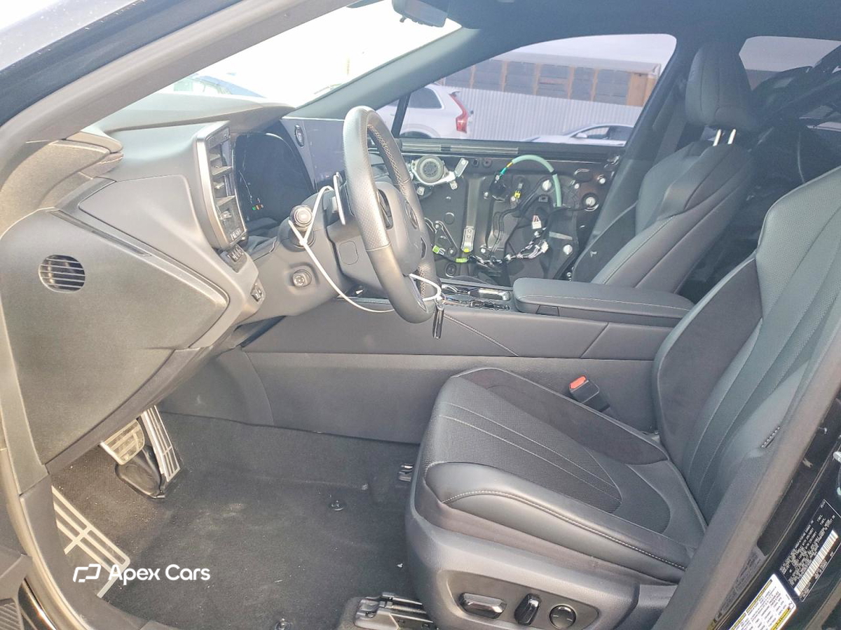 Lexus RX 2024