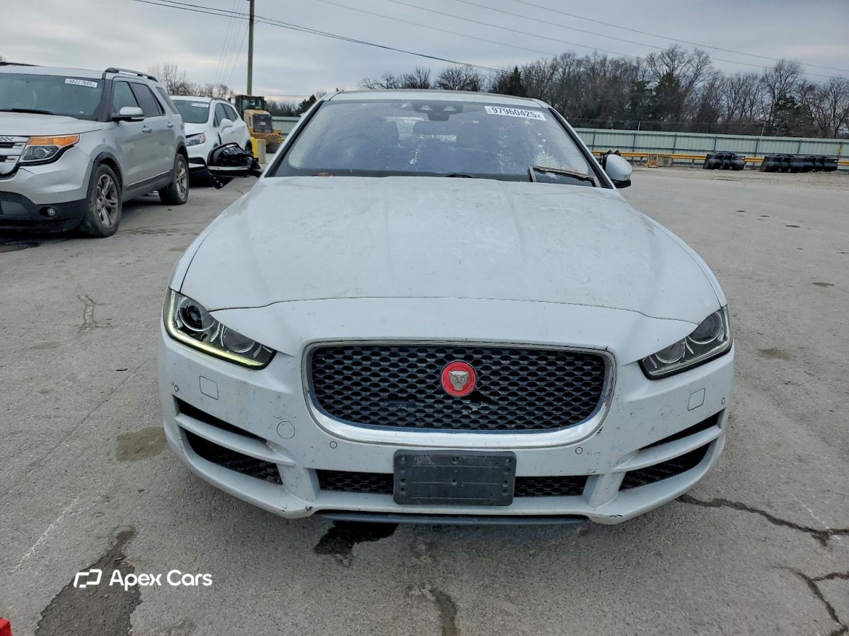 Jaguar XE 2017
