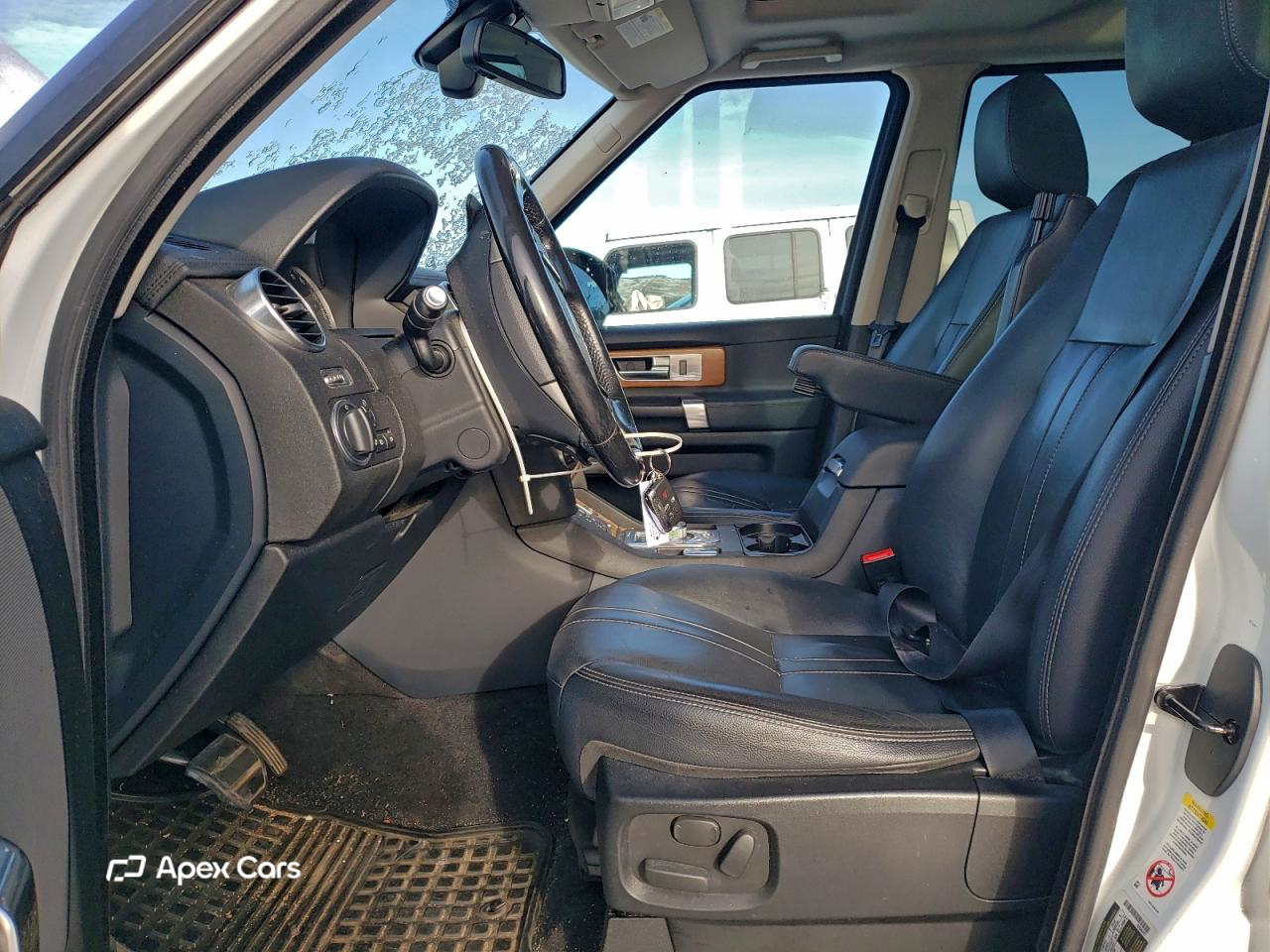 Land Rover LR4 2016