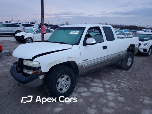 Chevrolet Silverado 2002 - Image 1 of 12