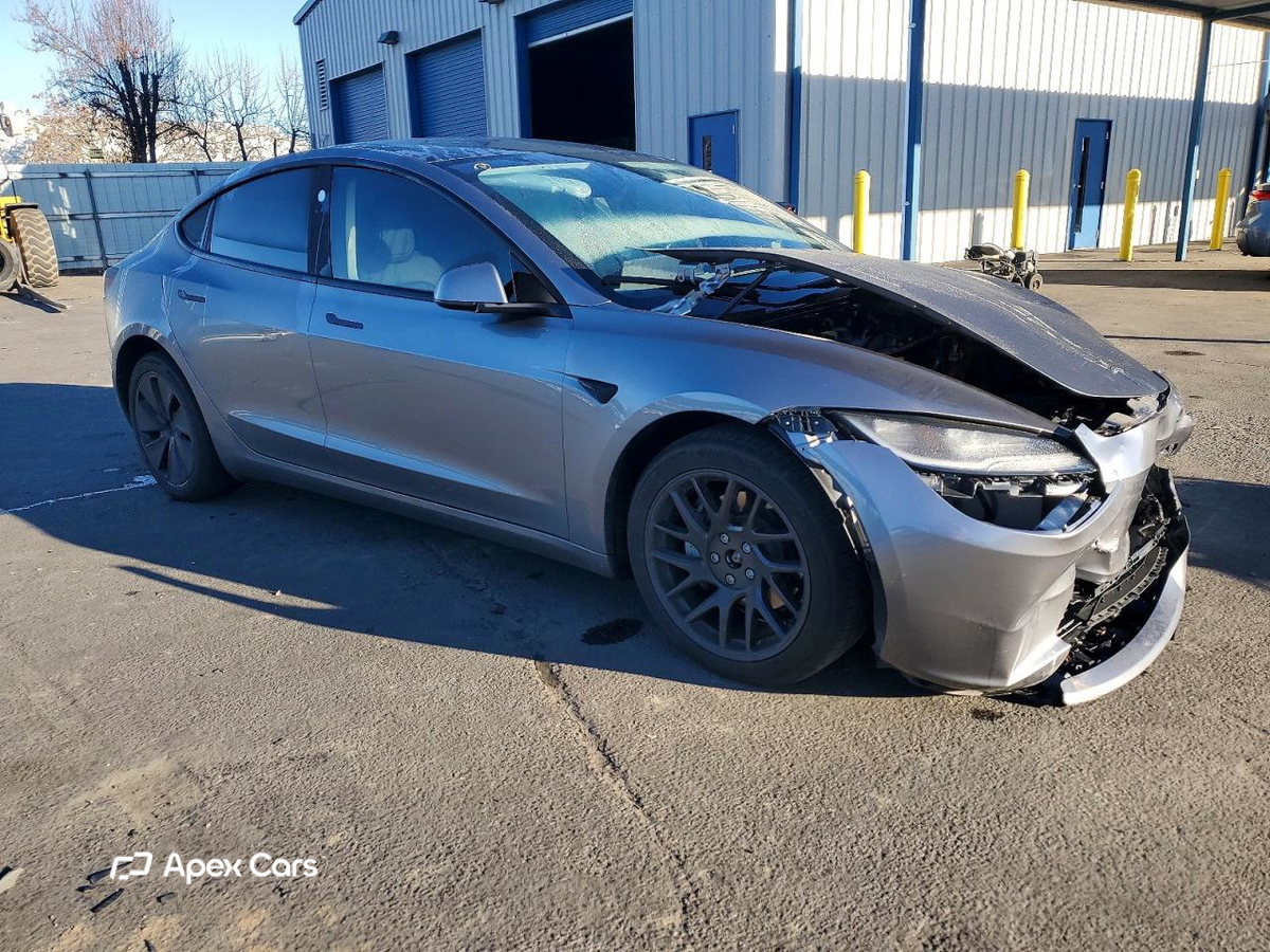 Tesla Model 3 2025