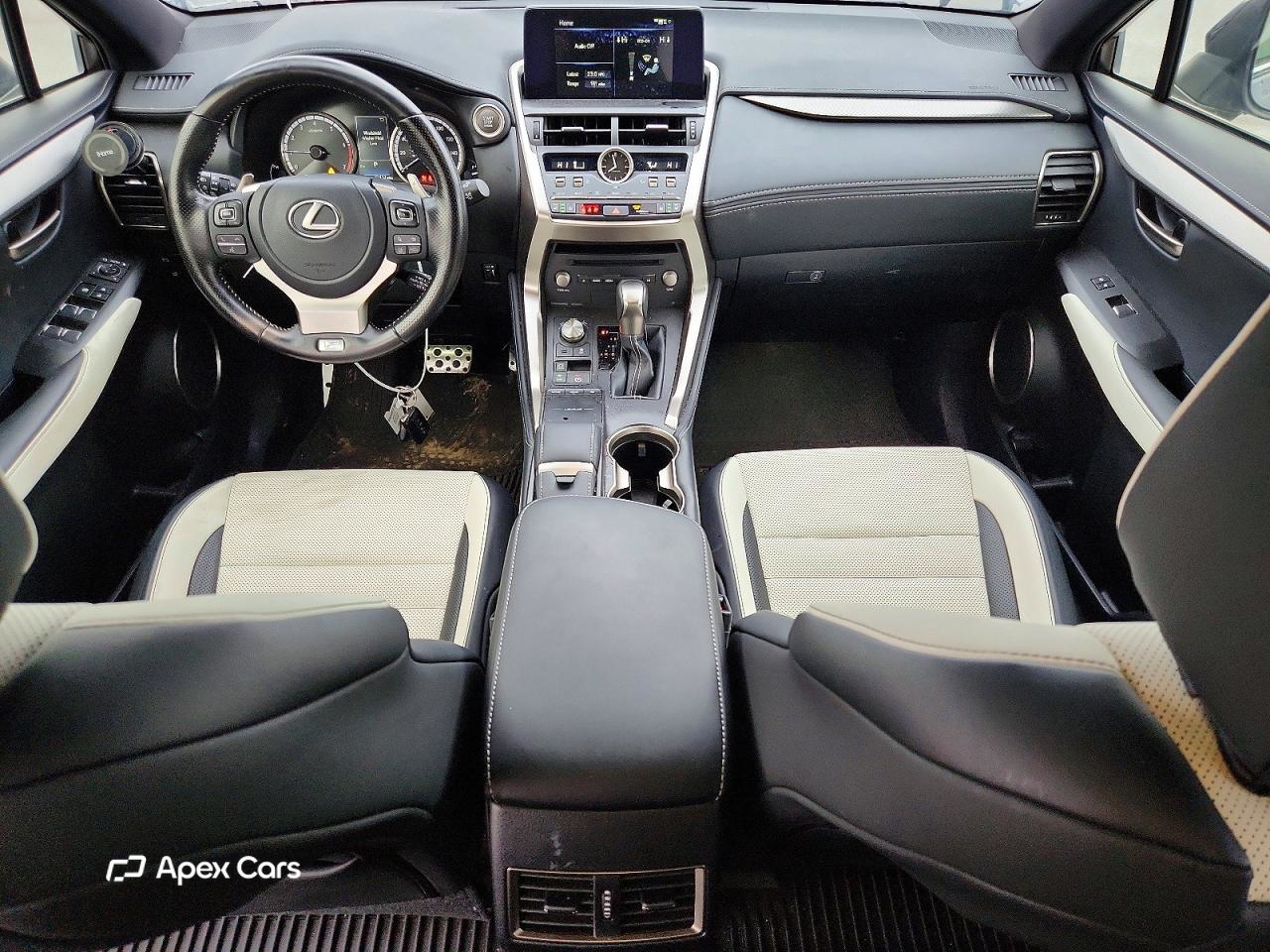 Lexus NX 2021