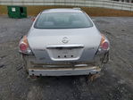 Nissan Altima 2010