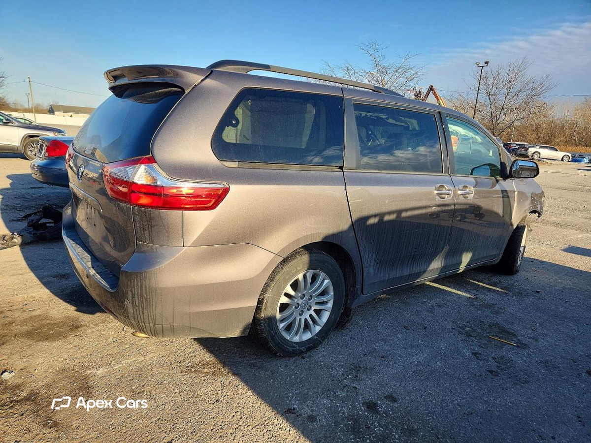 Toyota Sienna 2017