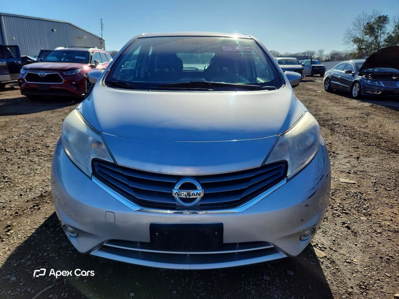 Nissan Versa 2015