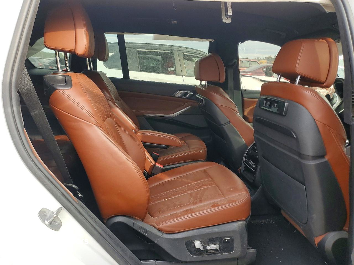 BMW X7 2020