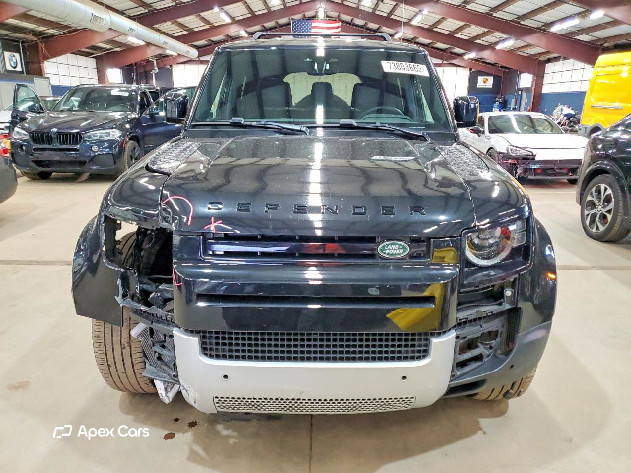 Land Rover Defender 2024