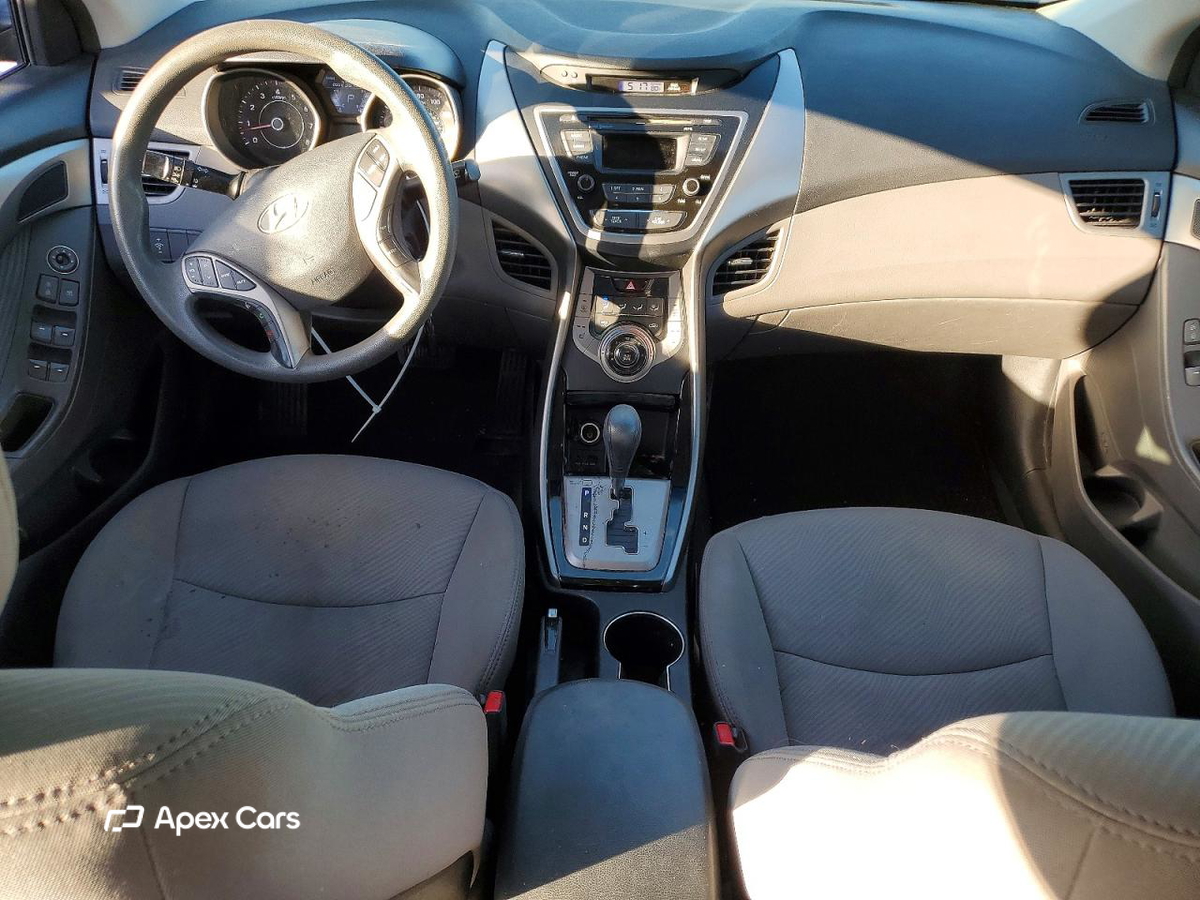 Hyundai Elantra 2013