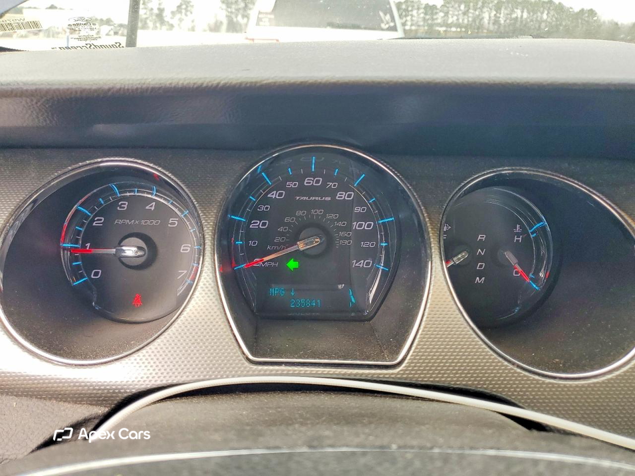 Ford Taurus 2011