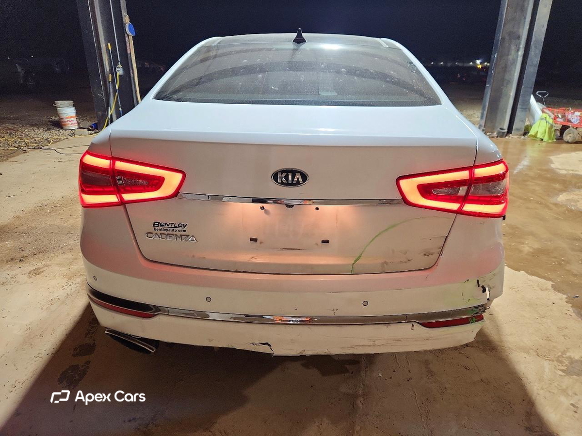 Kia Cadenza 2015