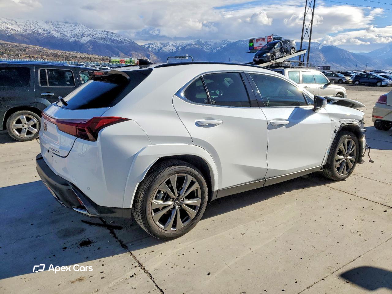 Lexus UX 2024