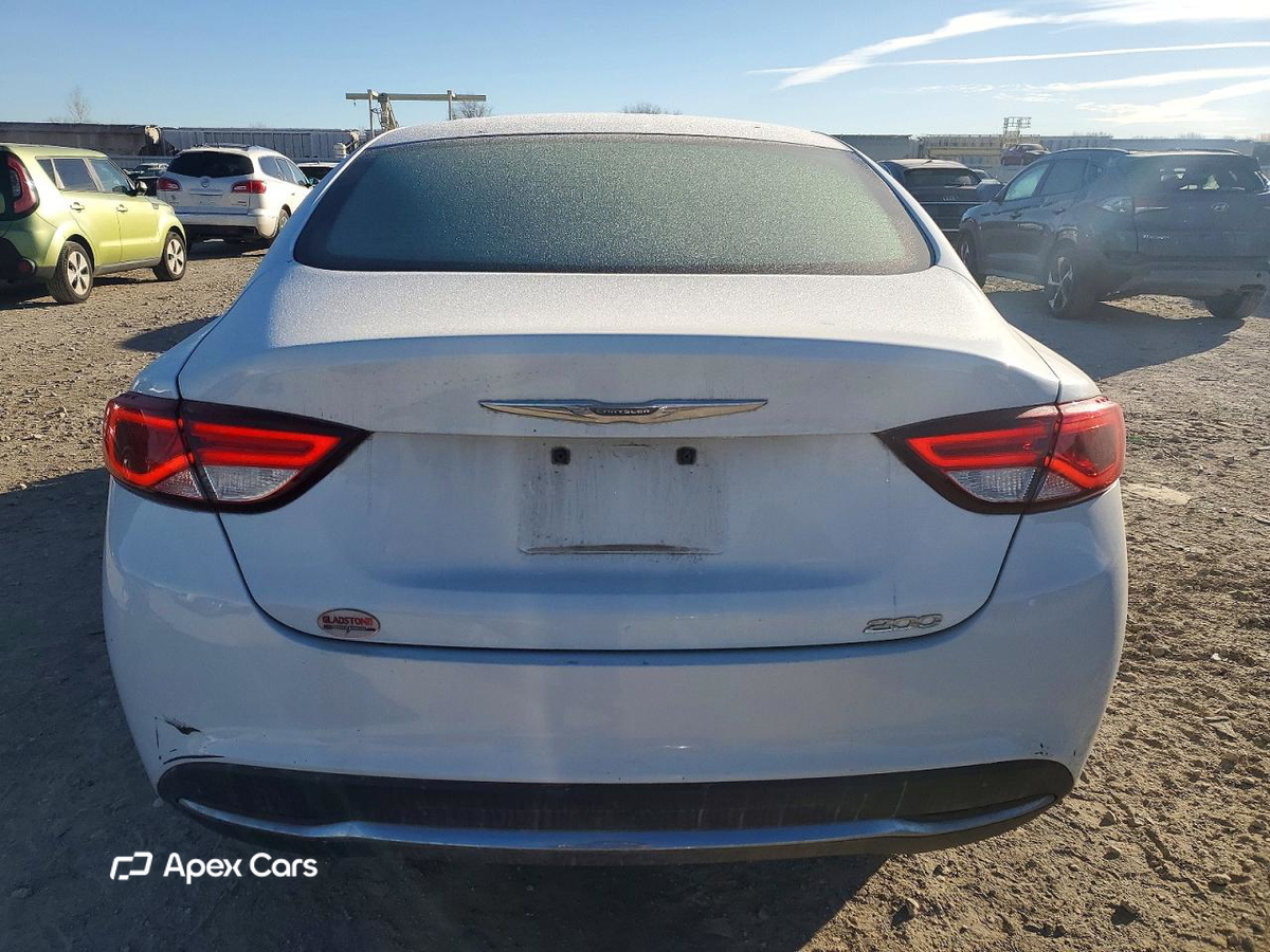 Chrysler 200 2015