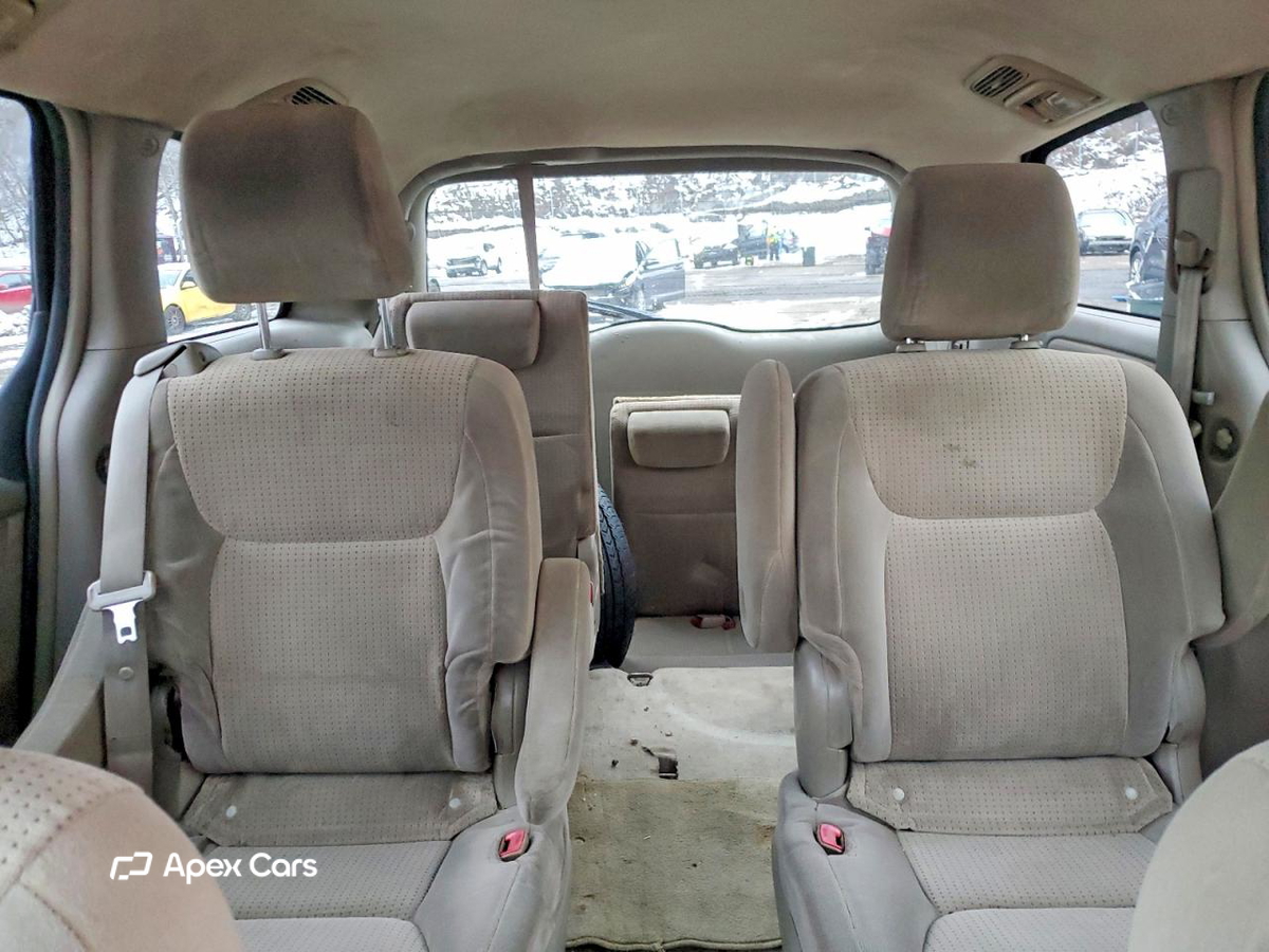 Toyota Sienna 2010