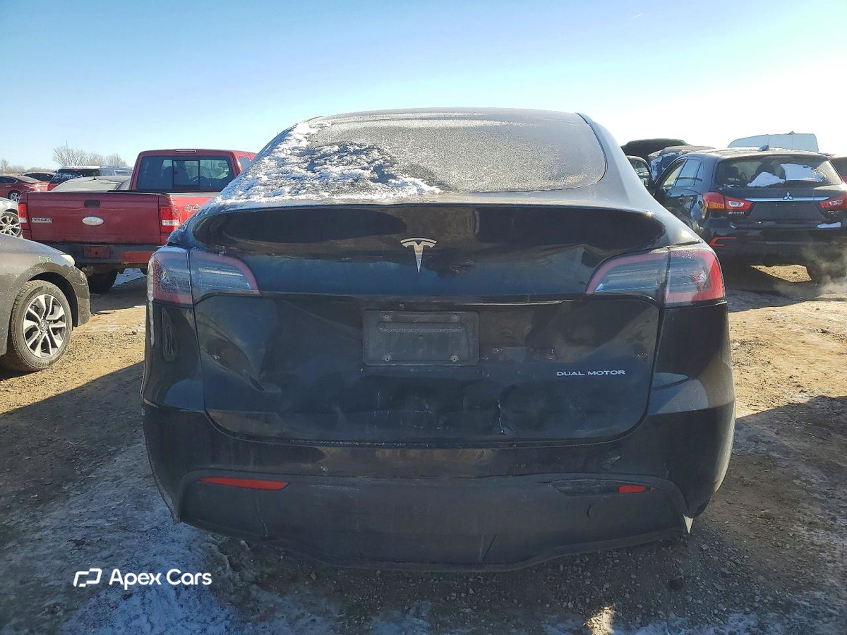 Tesla Model Y 2022
