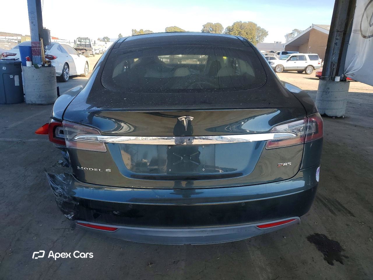 Tesla Model S 2014