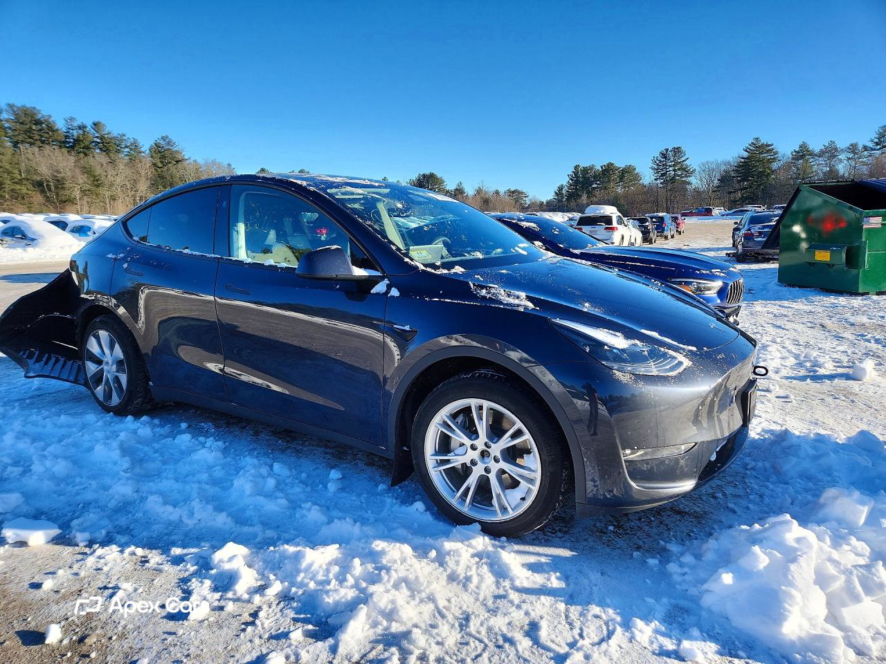 Tesla Model Y 2024