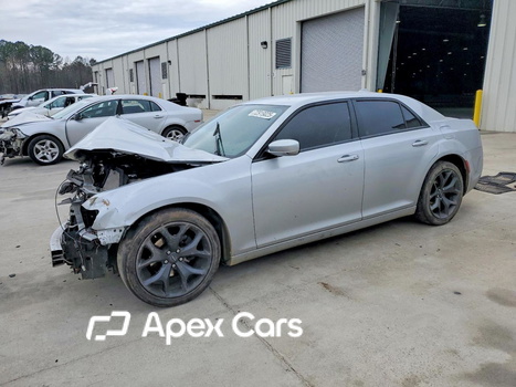 Chrysler 300 2021 - Image 1 of 13
