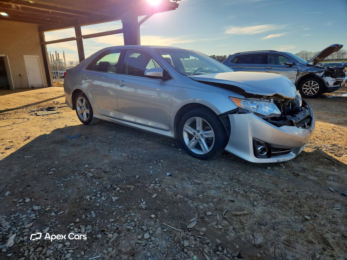 Toyota Camry 2012
