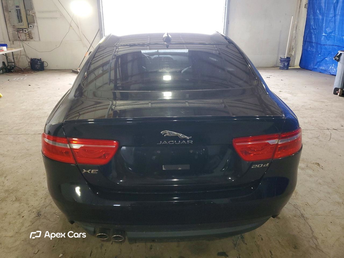 Jaguar XE 2017