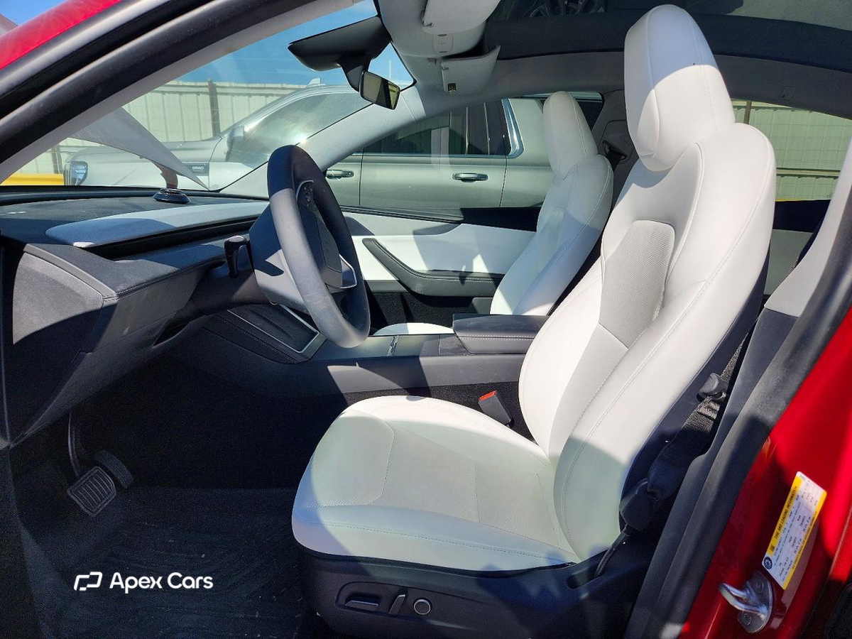 Tesla Model Y 2026