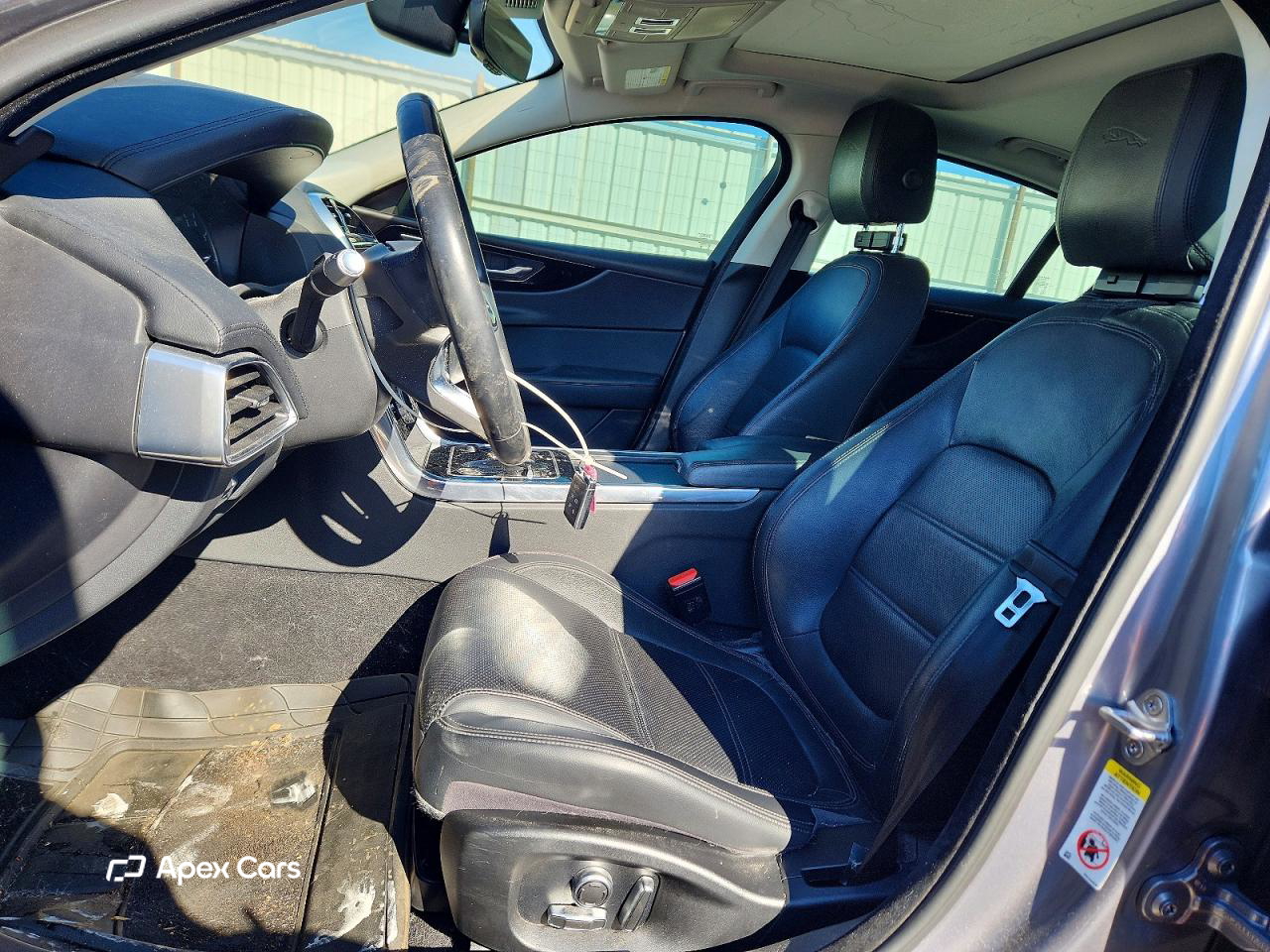 Jaguar XE 2020