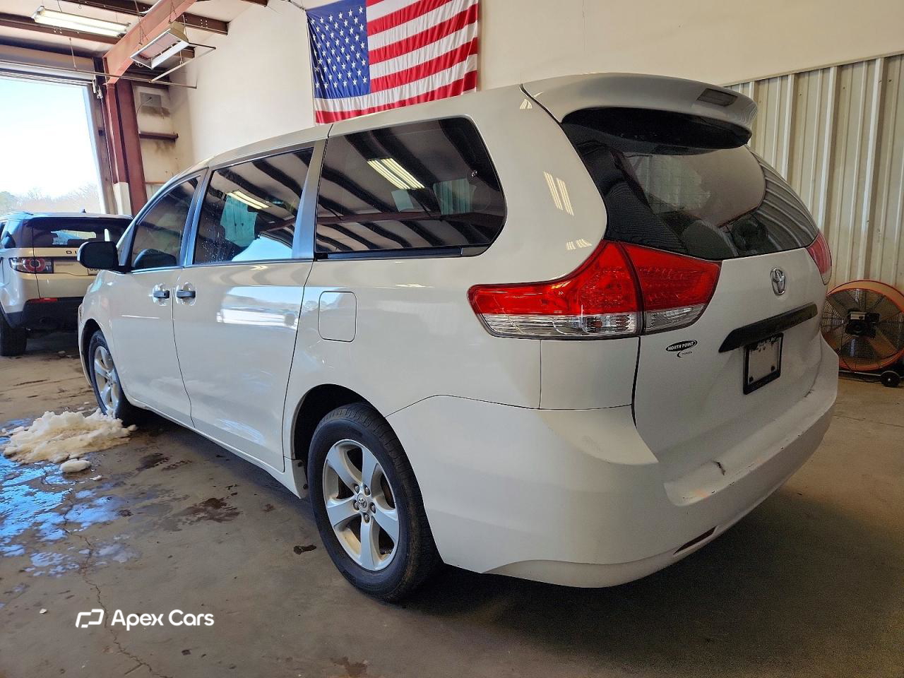 Toyota Sienna 2011