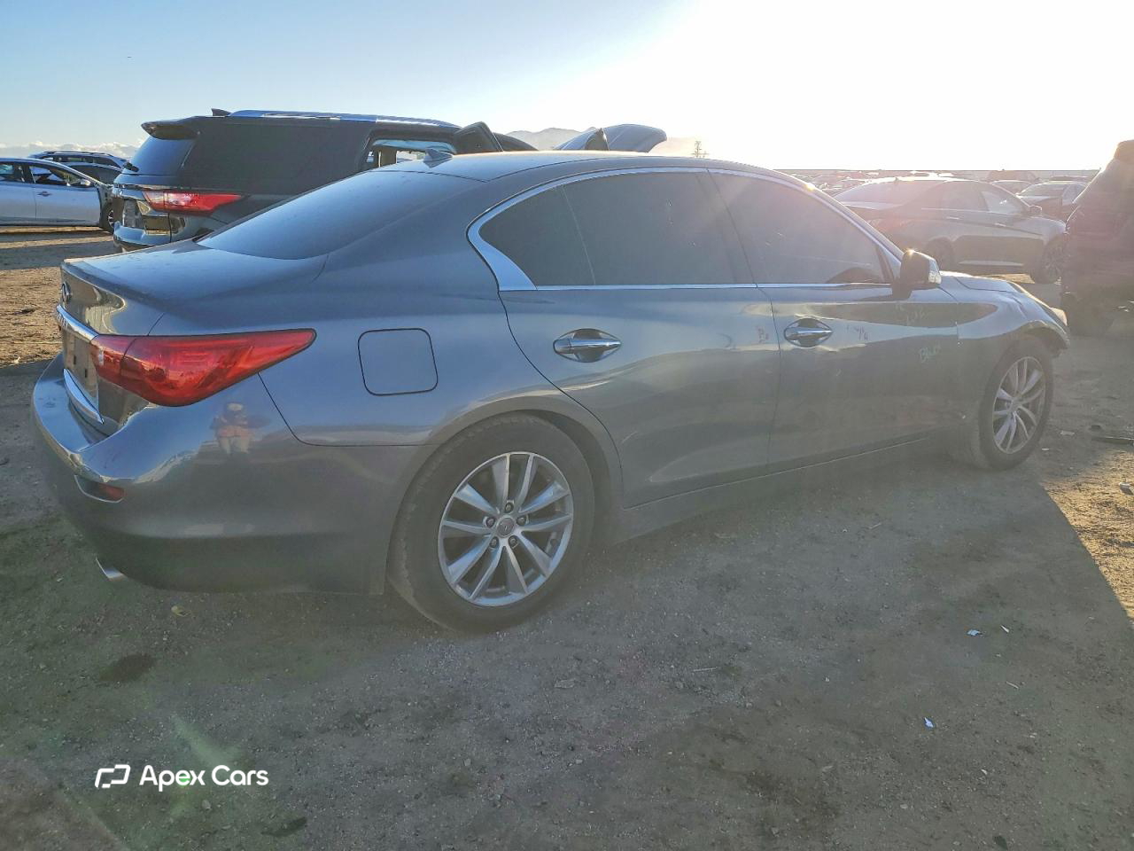 Infiniti Q50 2014