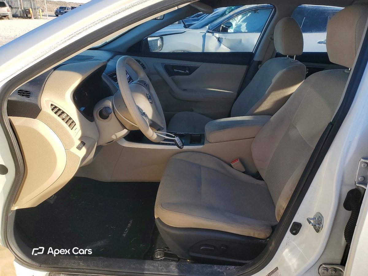 Nissan Altima 2015