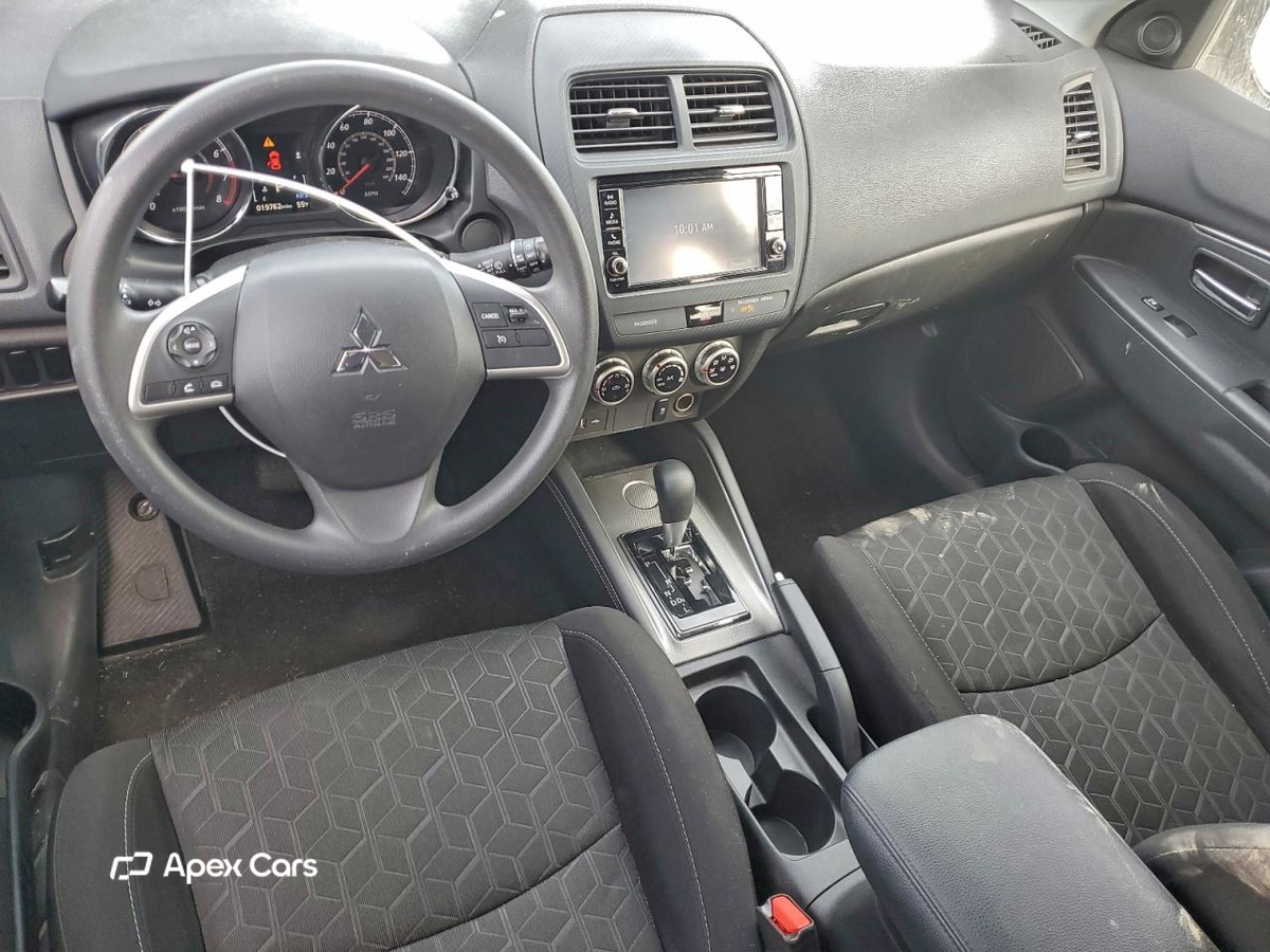 Mitsubishi Outlander 2020