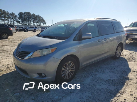 Toyota Sienna 2014 - Image 1 of 13