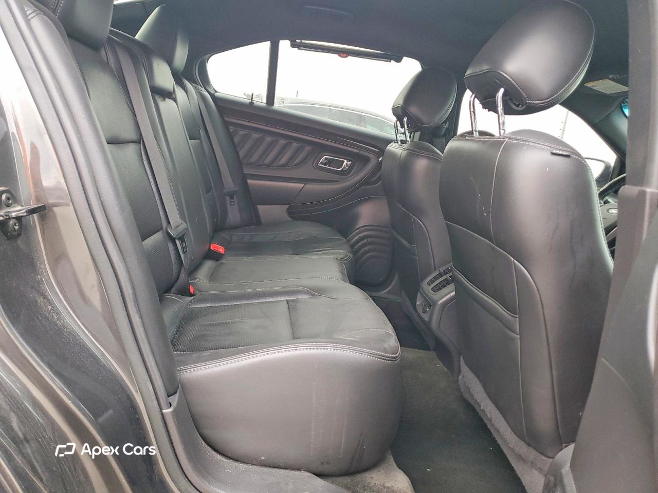 Ford Taurus 2016