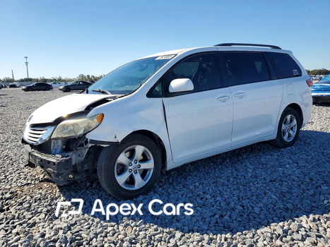 Toyota Sienna 2016 - Image 1 of 14