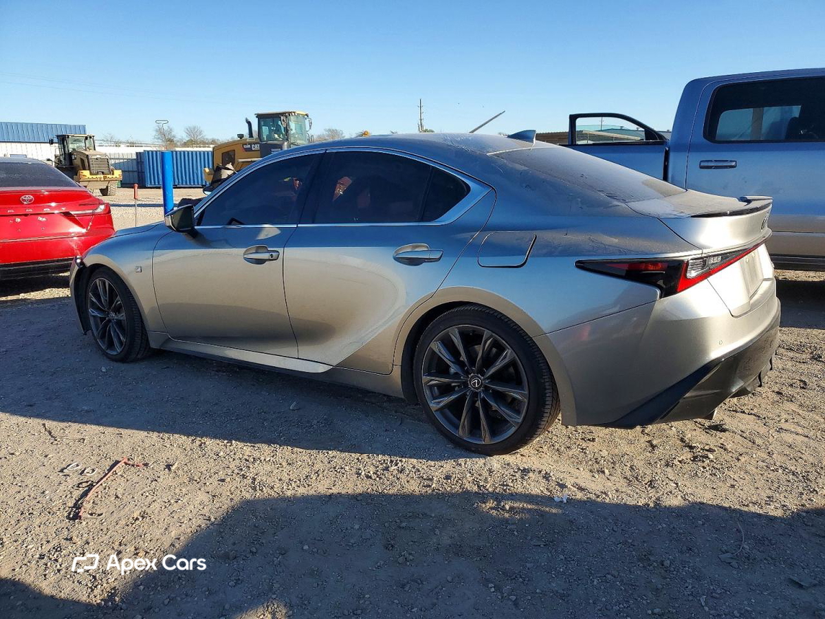 Lexus IS 2023