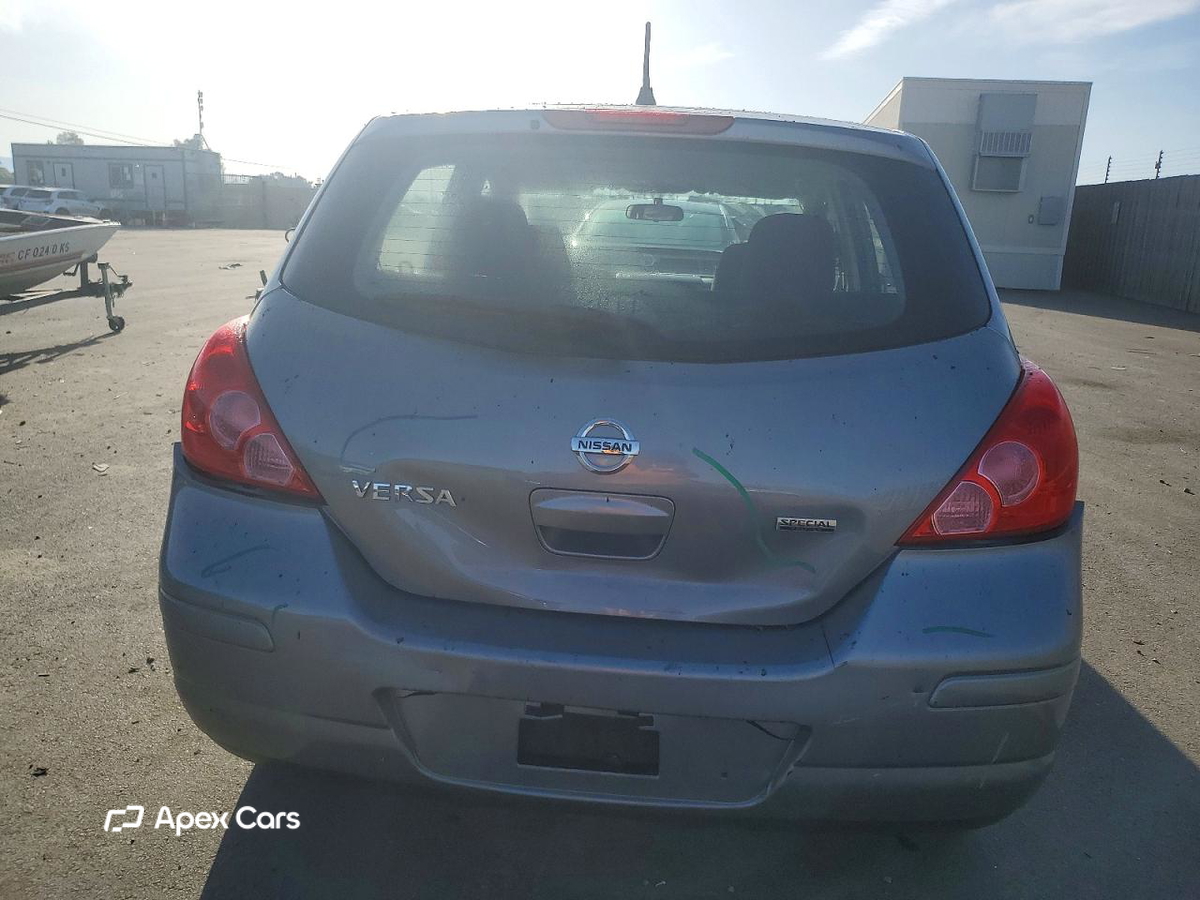 Nissan Versa 2012