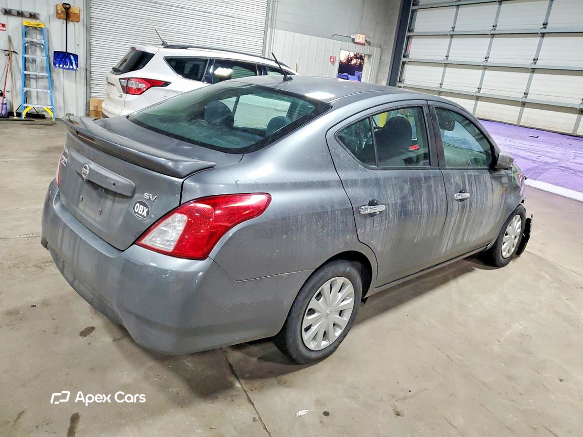 Nissan Versa 2019