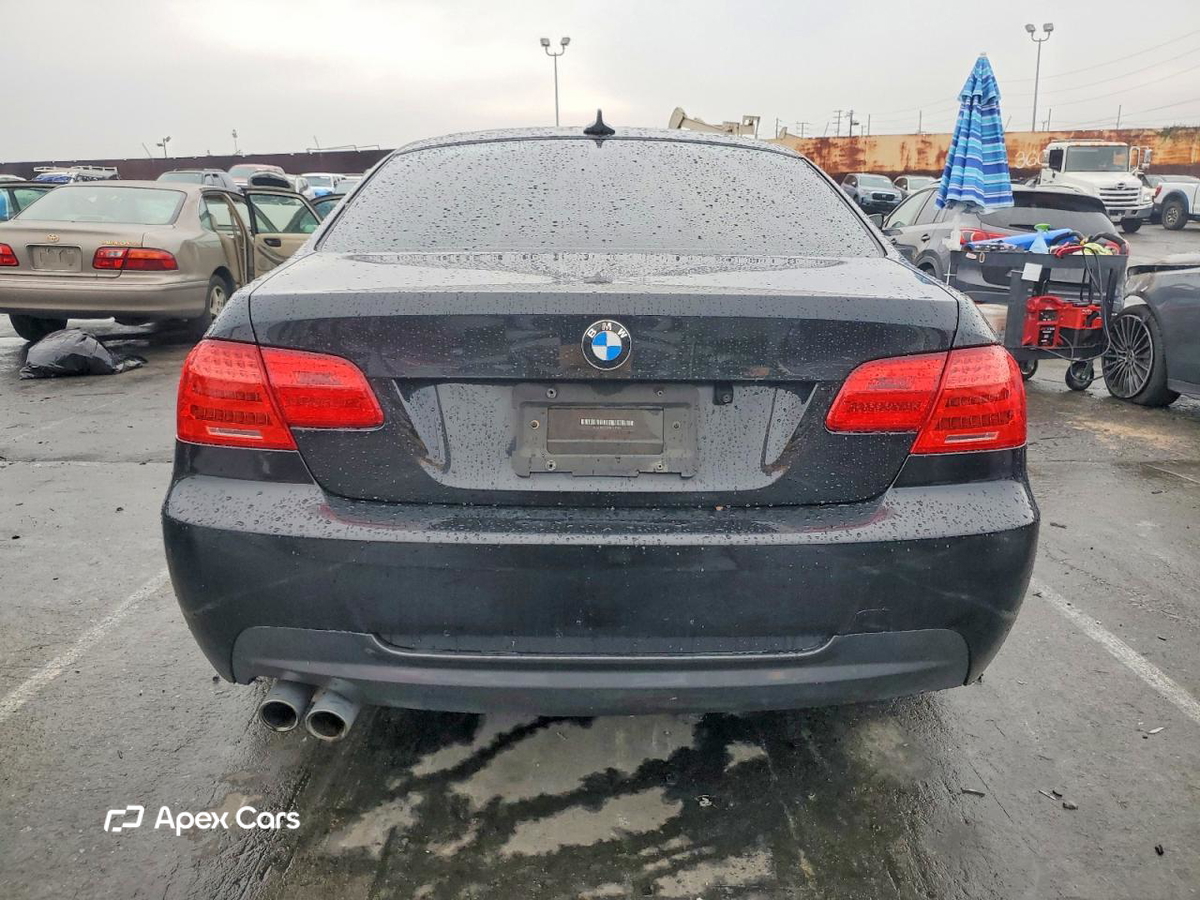 BMW Series 3 2011