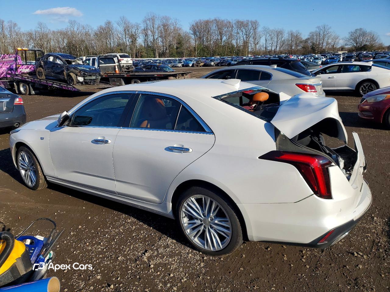 Cadillac CT4 2024