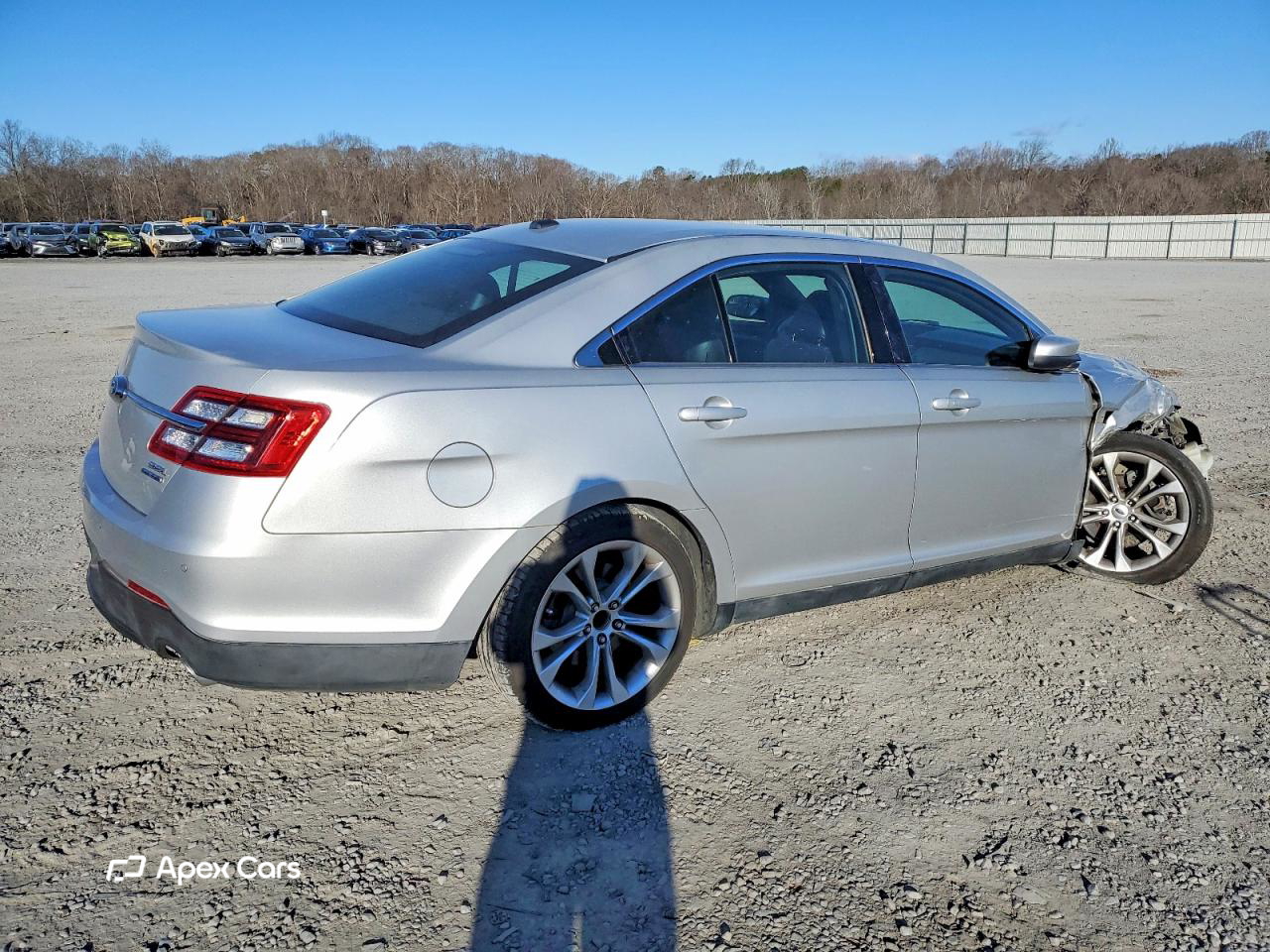 Ford Taurus 2016
