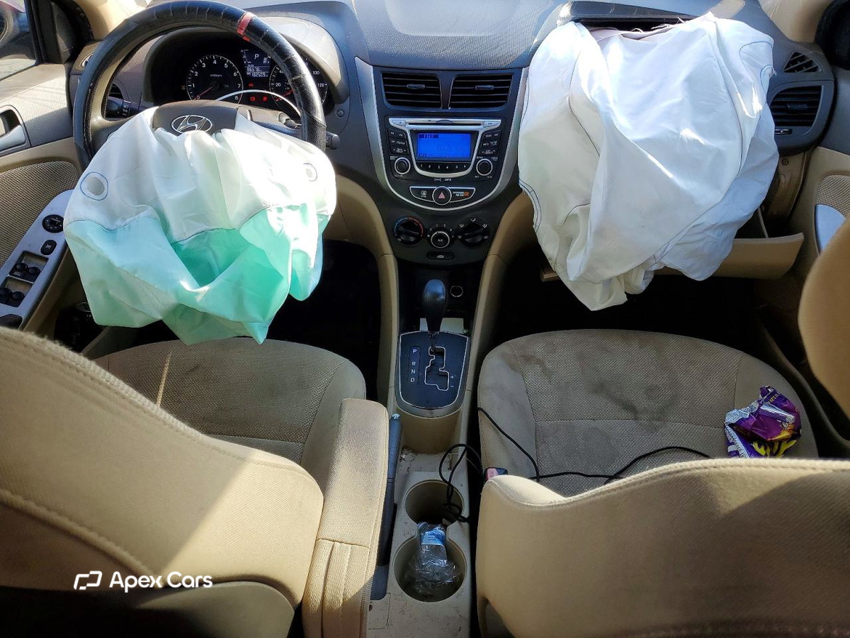 Hyundai Accent 2012