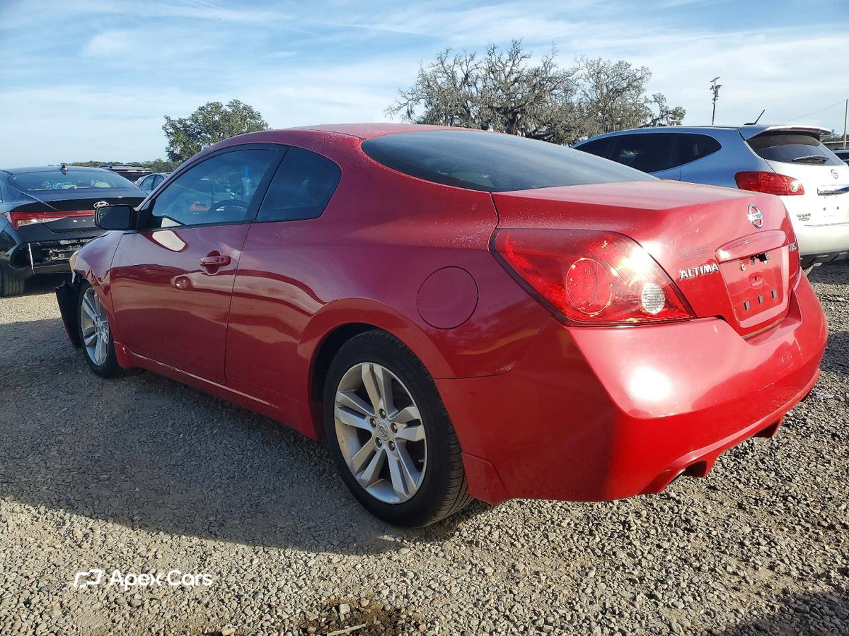 Nissan Altima 2011