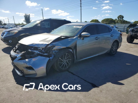 Lexus ES 2016 - Image 1 of 13