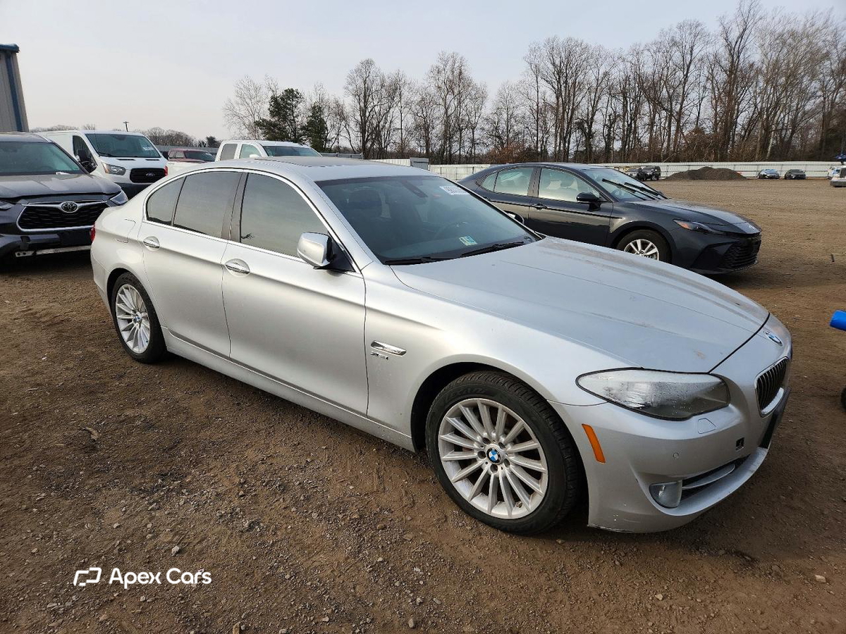 BMW Series 5 2011
