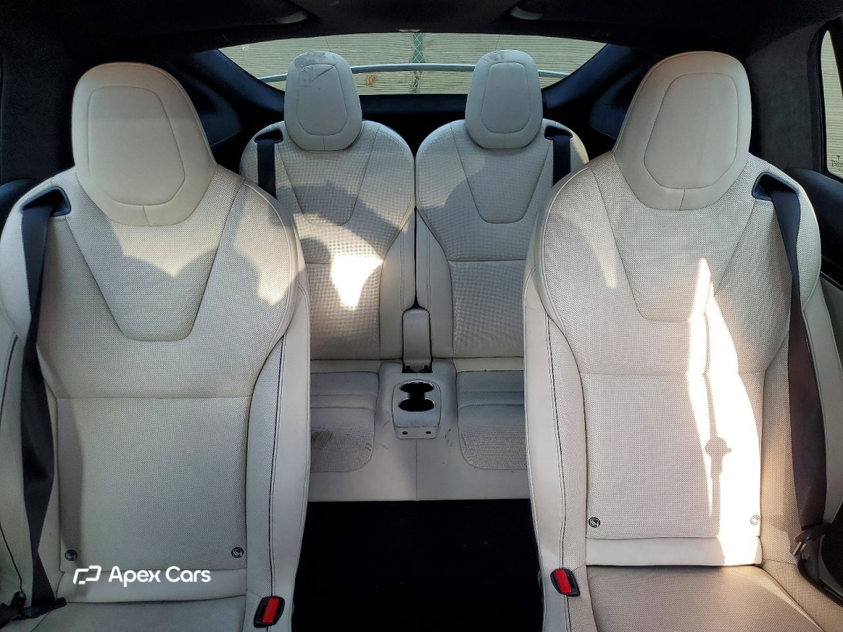 Tesla Model X 2023