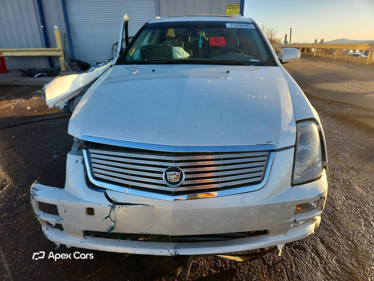Cadillac STS 2005