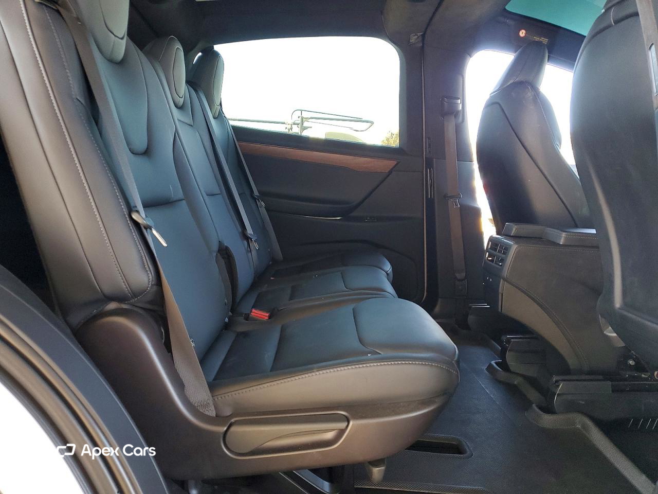 Tesla Model X 2020
