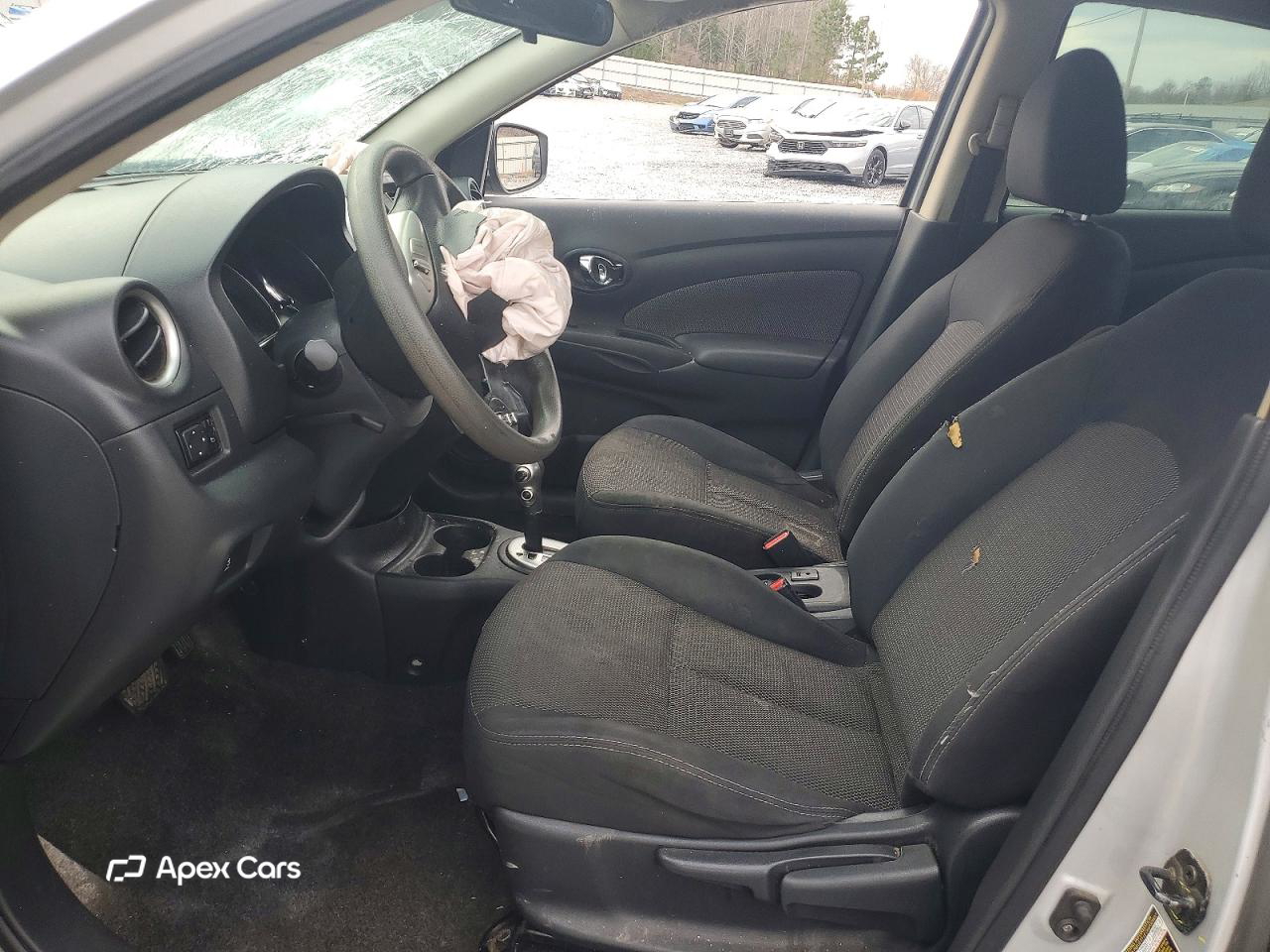 Nissan Versa 2016
