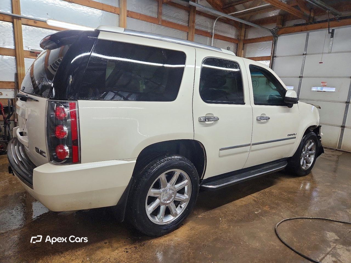 GMC Yukon 2013