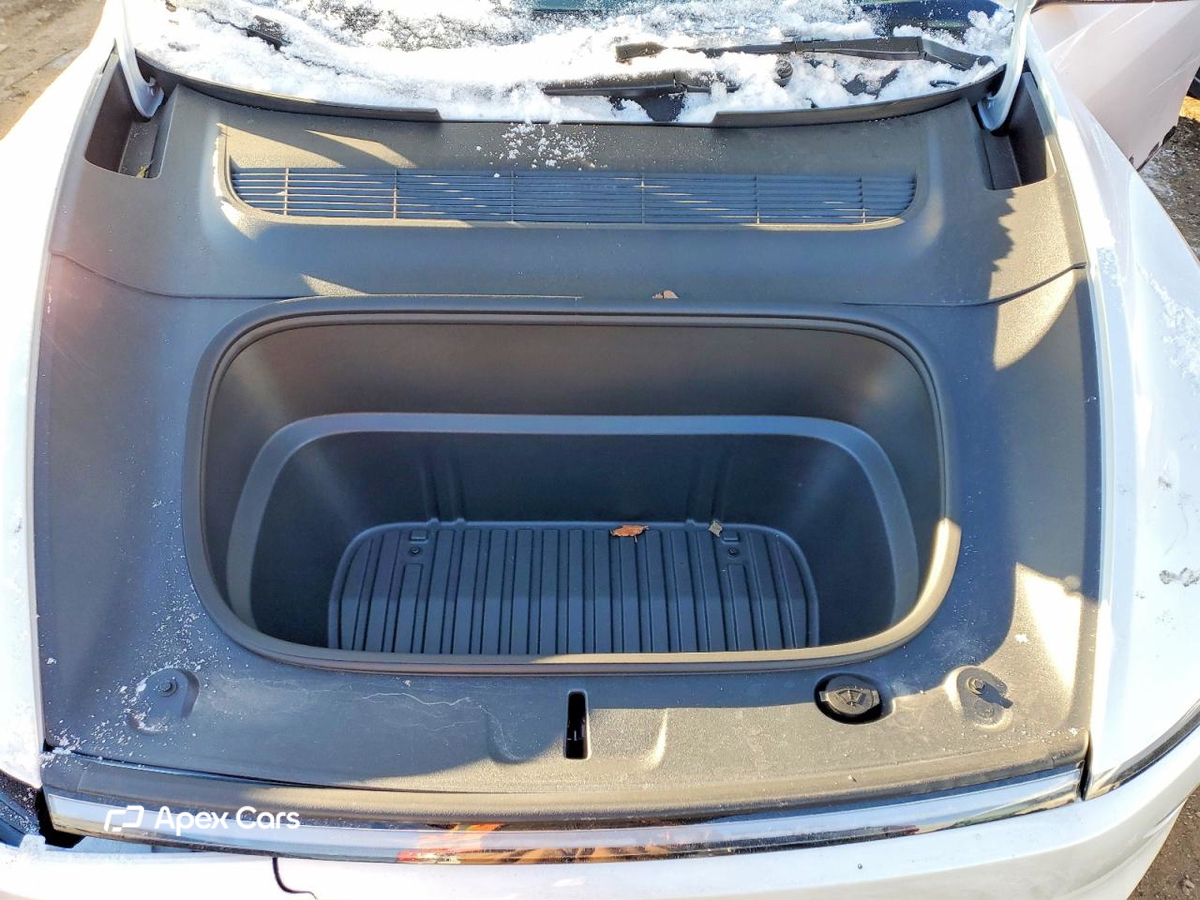 Tesla Model Y 2026