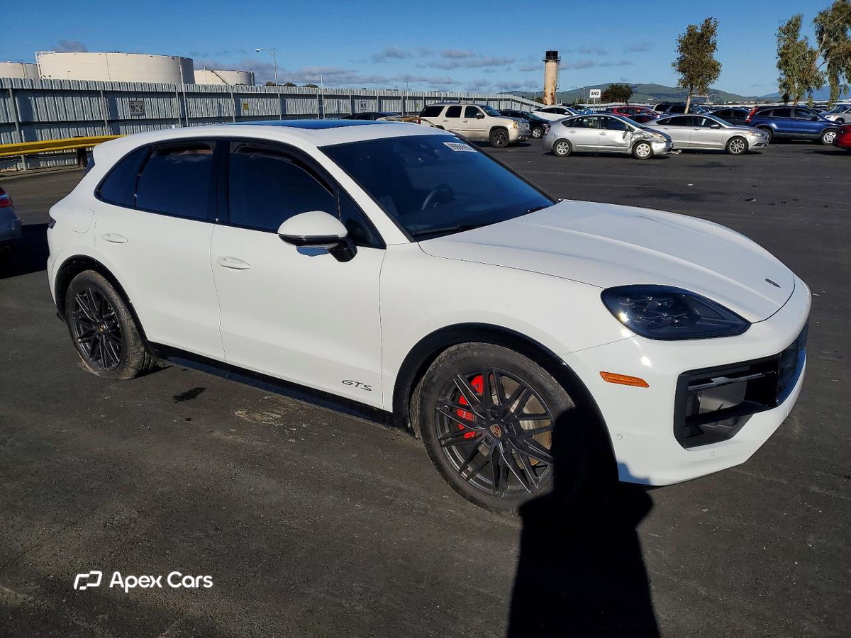 Porsche Cayenne 2025